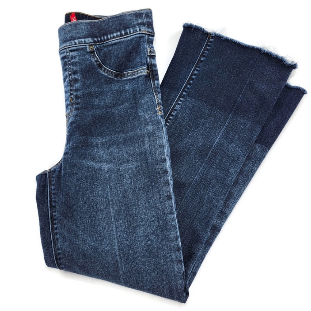 Spanx Medium Blue Wash High-Rise Dip-Dye Raw Hem Cropped Flare Denim Jeans - Picture 6 of 11
